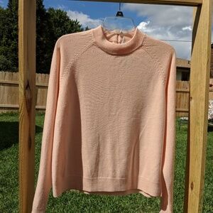 🆕 White stag peach sweater NWOT Women’s Large